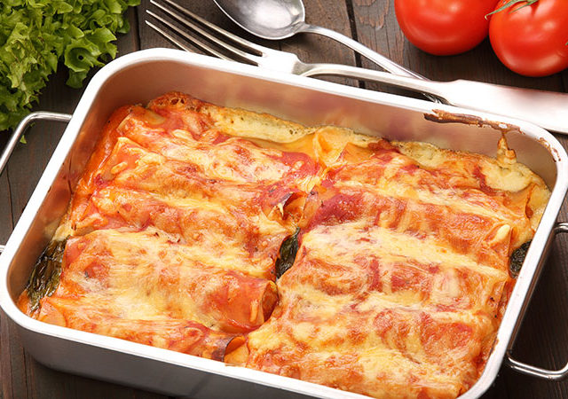 Cheese and spinach manicotti.