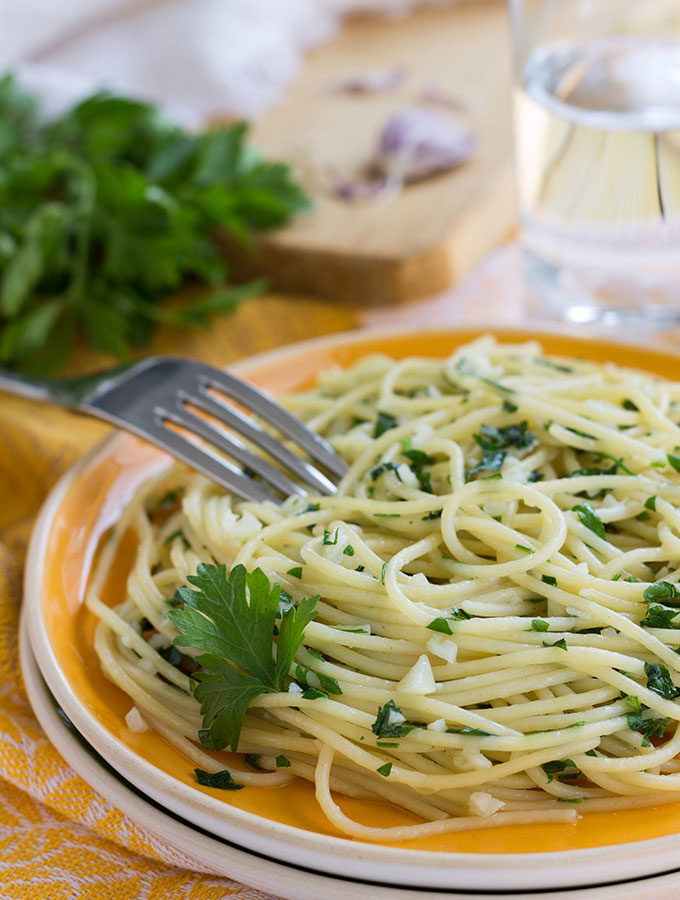 Italian pasta with garlic, extra virgin olive oil, and parsley