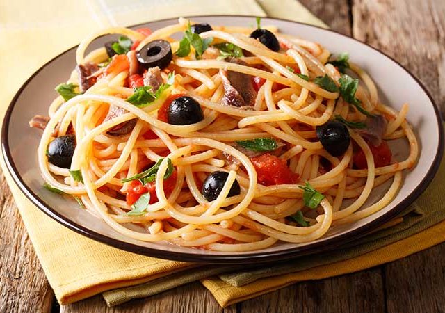 Spaghetti alla puttanesca.